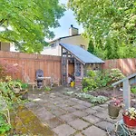 Cozy Portland Studio With Patio And Yard!